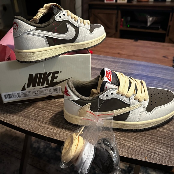 Brand new in box Travis Scott Air Jordan’s Low OG - Picture 2 of 4